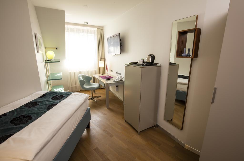 Design Hotel Zollamt ไคเซอร์สเลาเทิร์น ภายนอก รูปภาพ