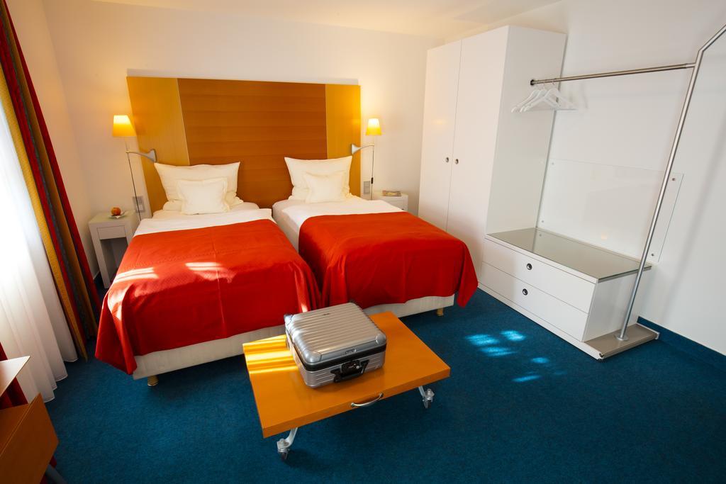 Design Hotel Zollamt ไคเซอร์สเลาเทิร์น ภายนอก รูปภาพ