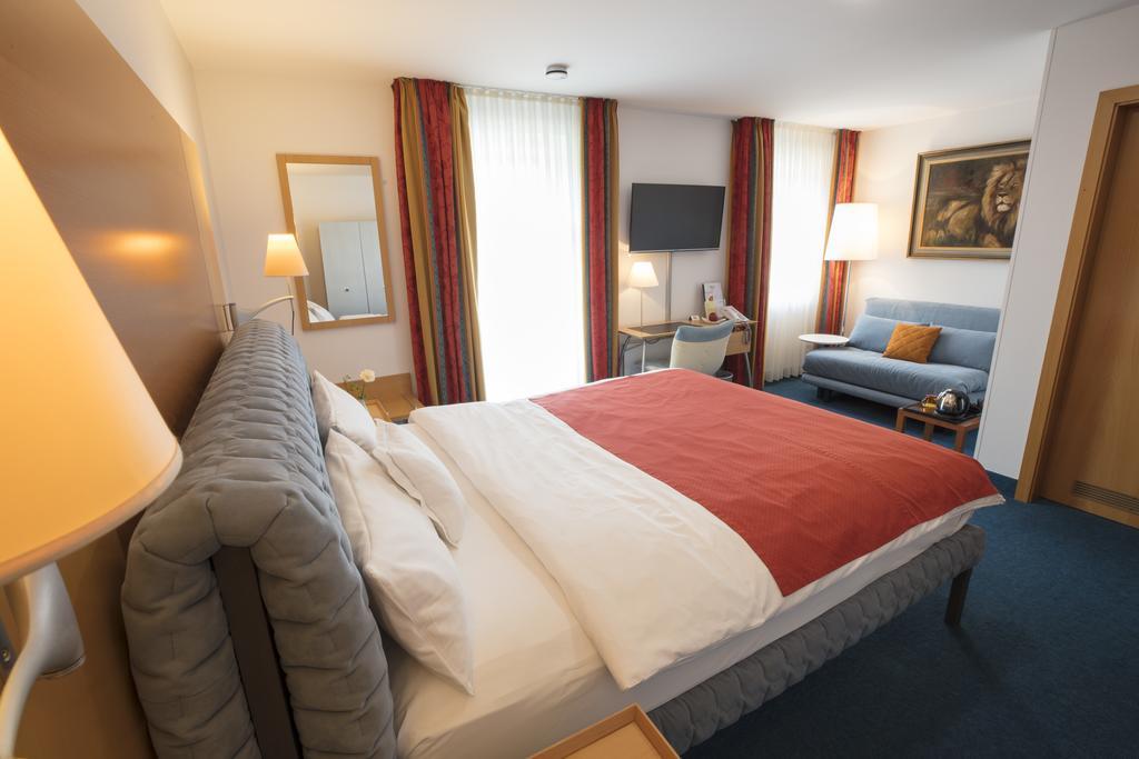 Design Hotel Zollamt ไคเซอร์สเลาเทิร์น ภายนอก รูปภาพ